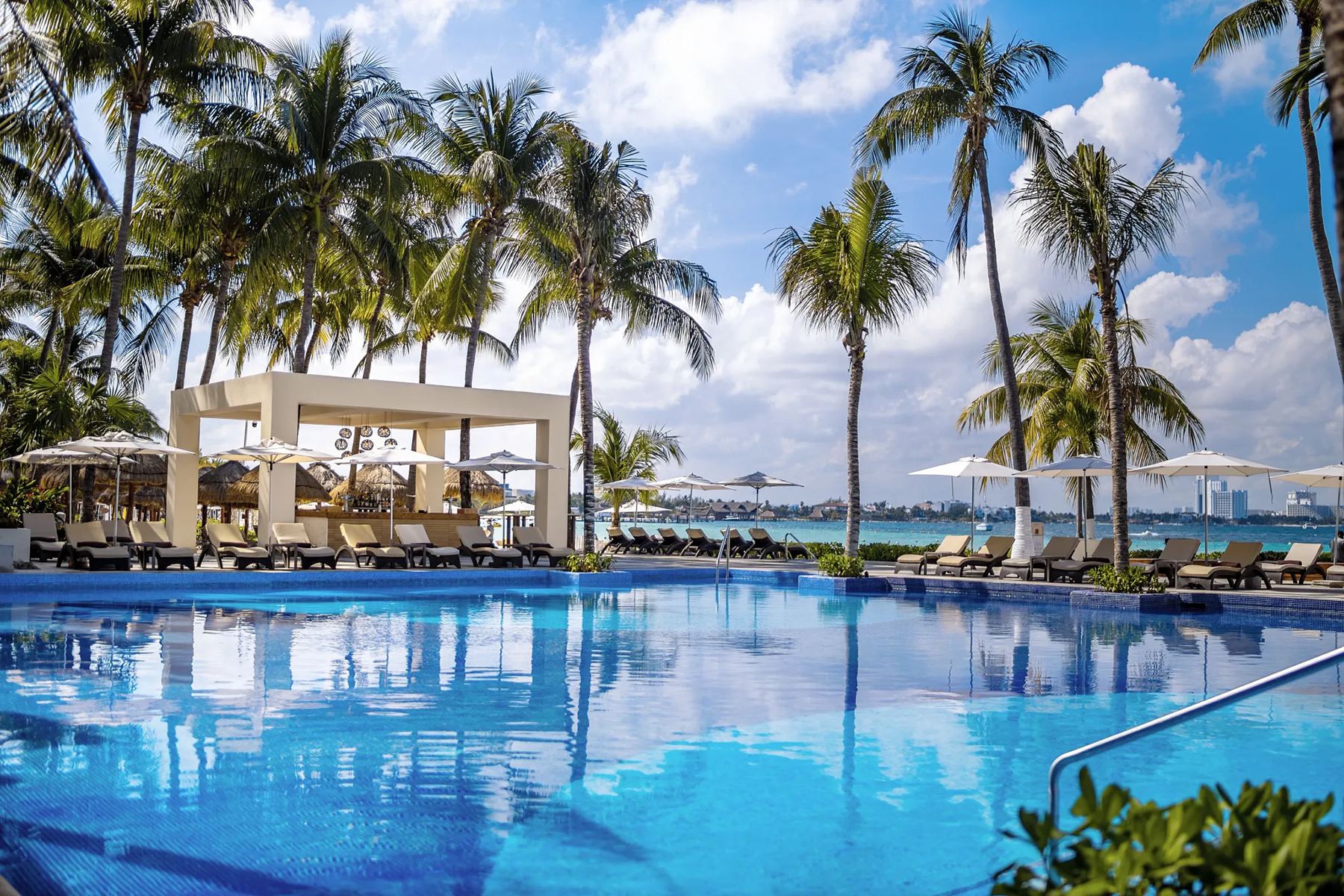 Luxury Sands Cancun Resort & Spa All-Inclusive Timeshare Promotion