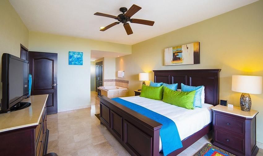 Villa del Palmar Cancun One Bedroom Condo